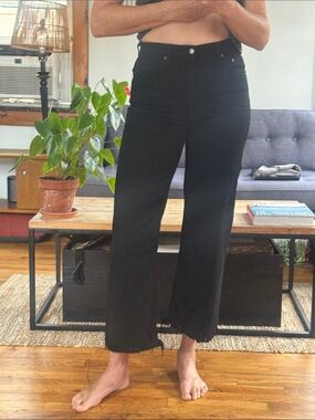 HOT Reformation Black Cutoff Jeans